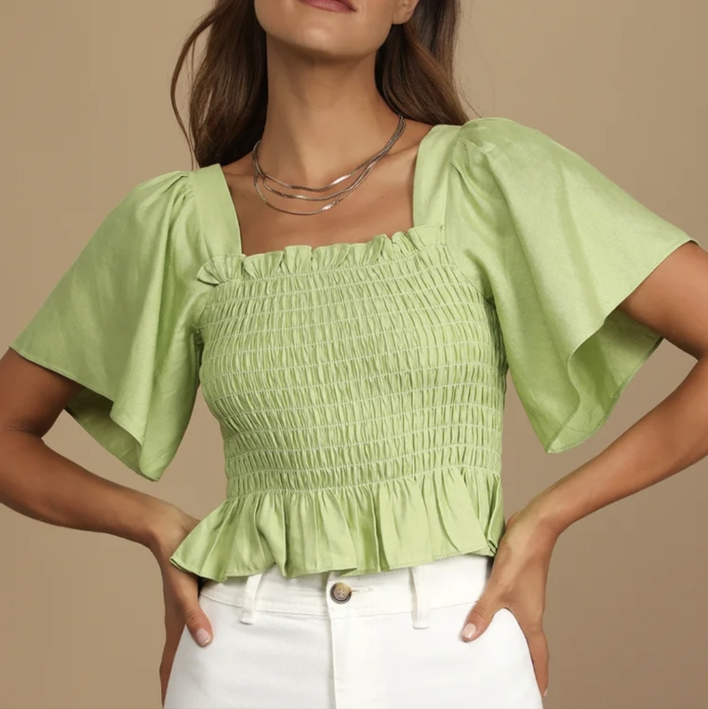 Your Sunshine Smocked Flutter Sleeve Top 💚